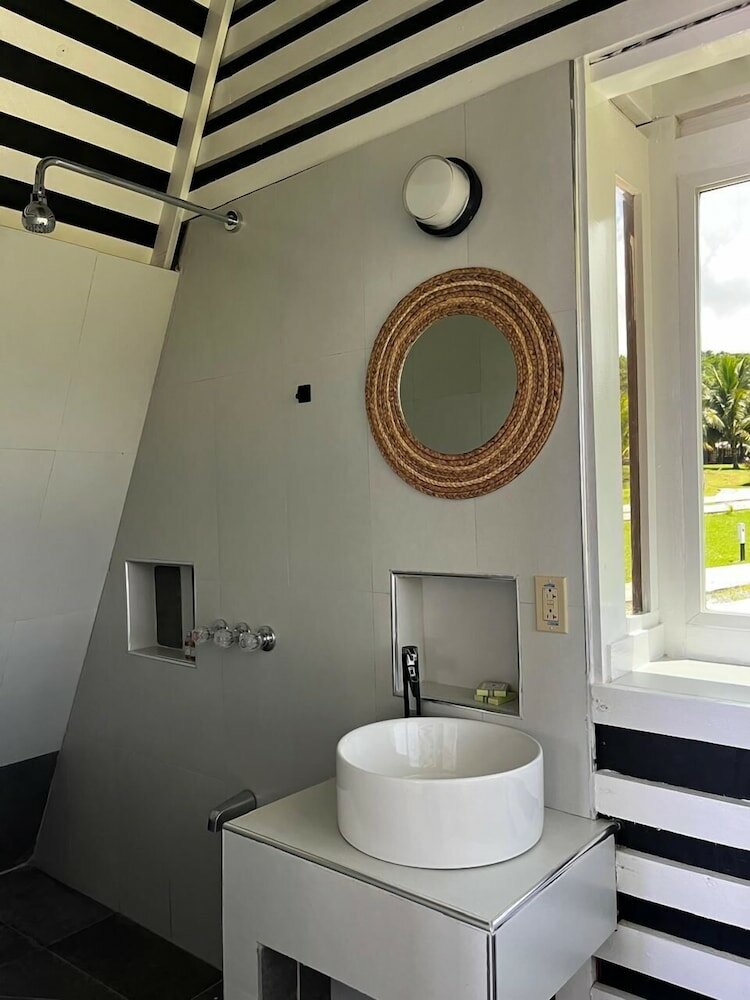 Фото Sea Cliff Resort