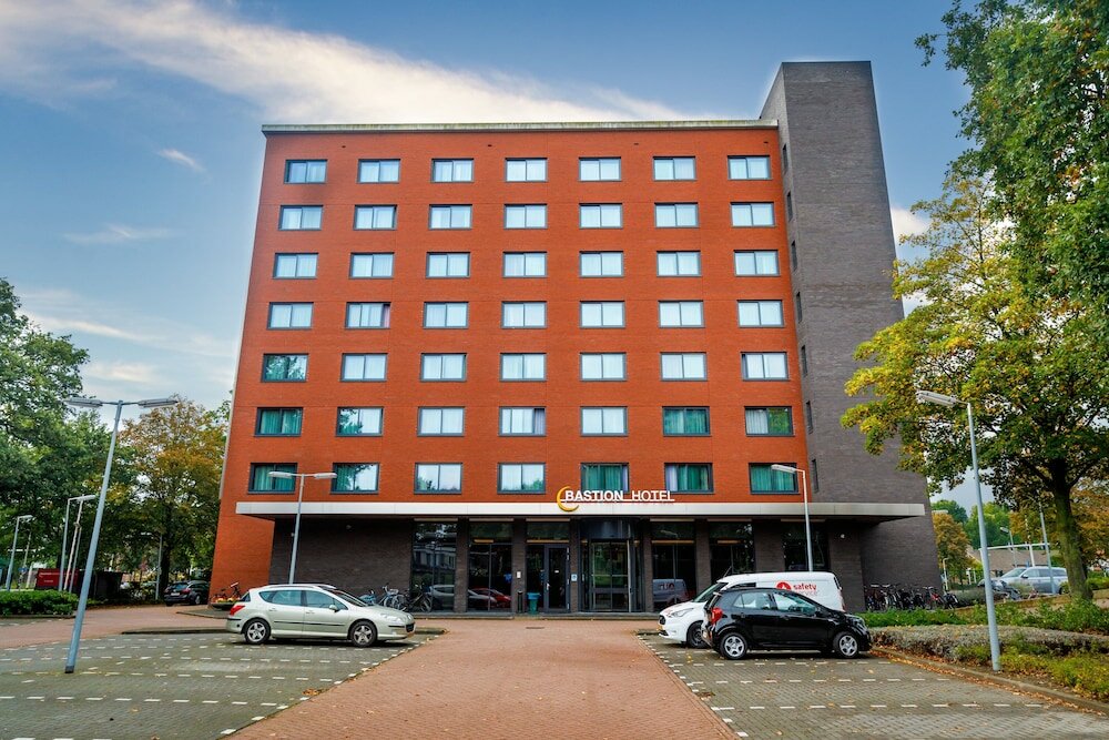 Фото Bastion Hotel Tilburg