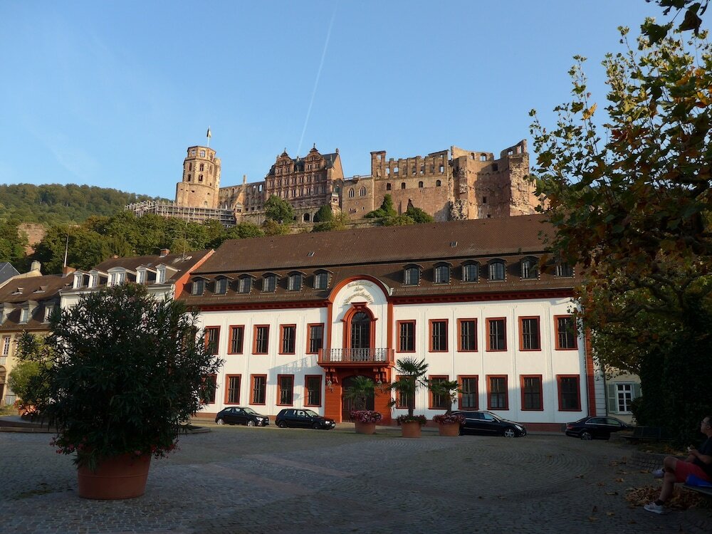 Фото отеля 1