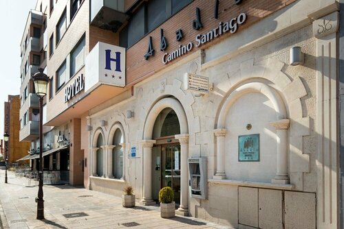 Внешний вид отеля Hotel Abadía Camino Santiago в Бургосе, фото 1