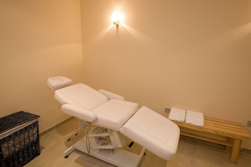 Фото F&g Logroño Hotel