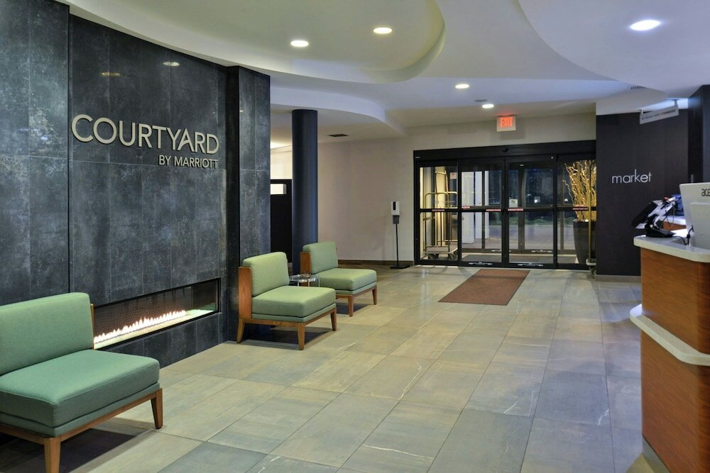Фото Courtyard by Marriott Harrisburg Hershey