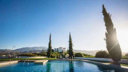 Внешний вид отеля B bou Hotel Cortijo Bravo в Веле́с-Малаге, фото 5