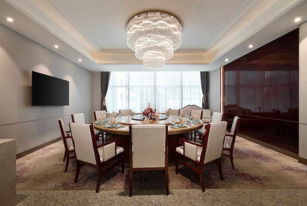 Фото Asia International Hotel Guangzhou