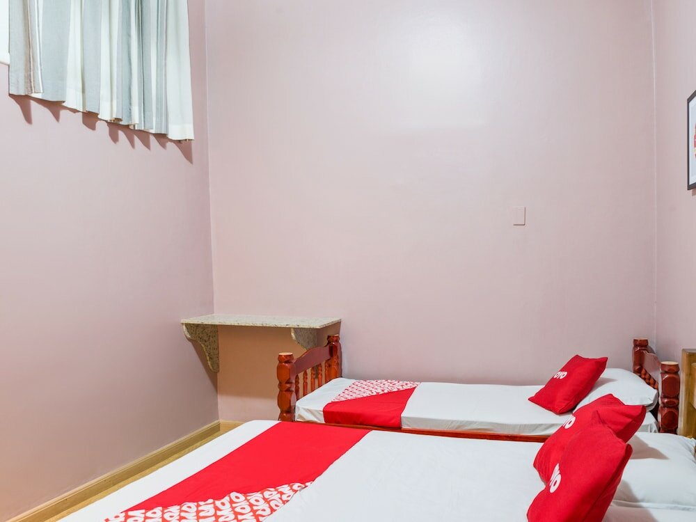 Фото Oyo Hotel Lindoia, Petropolis