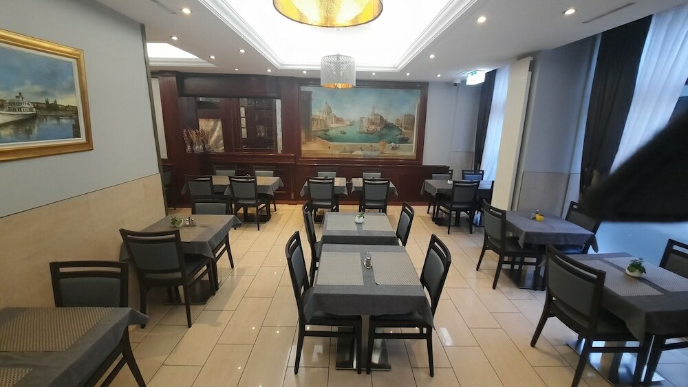 Фото Admiral Hotel