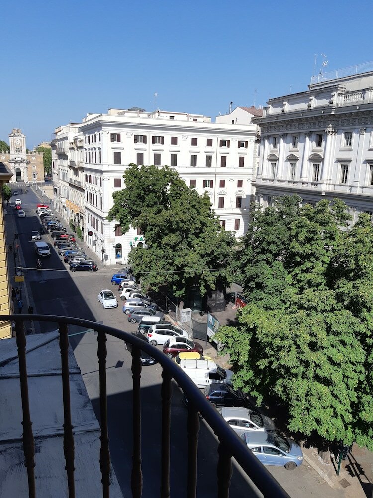 Фото Hotel Lilium