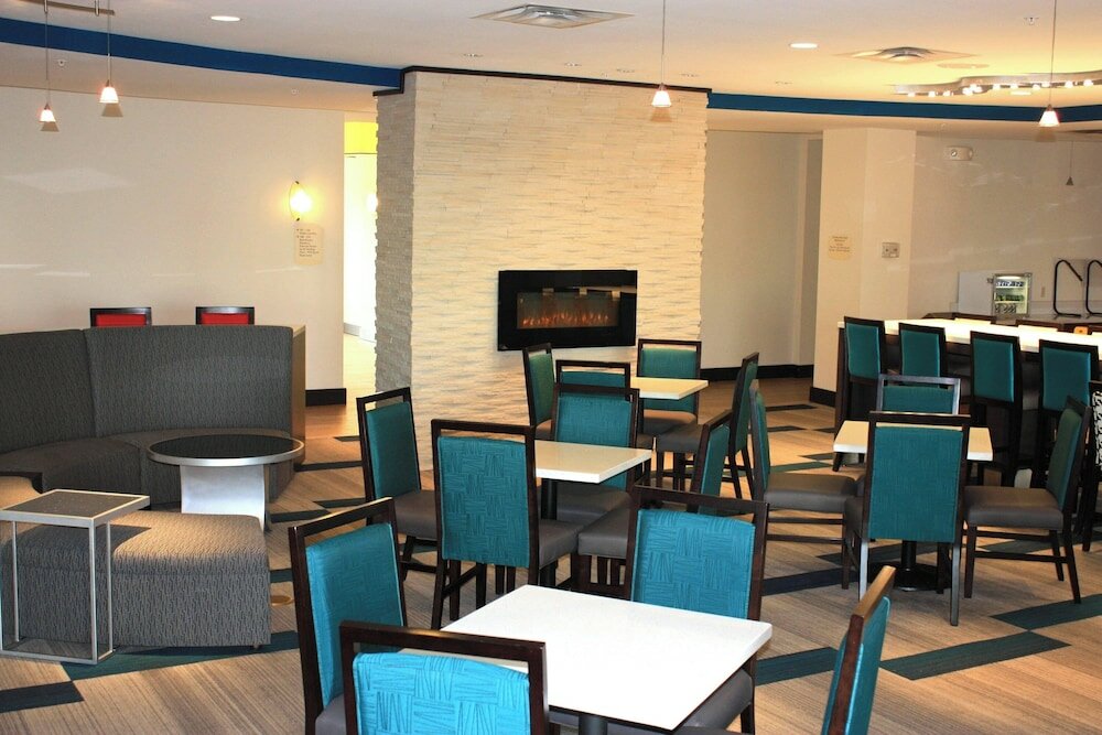 Фото Springhill Suites by Marriott Oklahoma City Airport