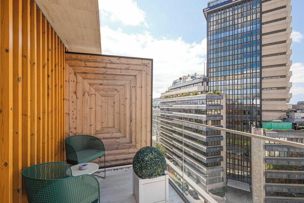 Фото Luster Hotel