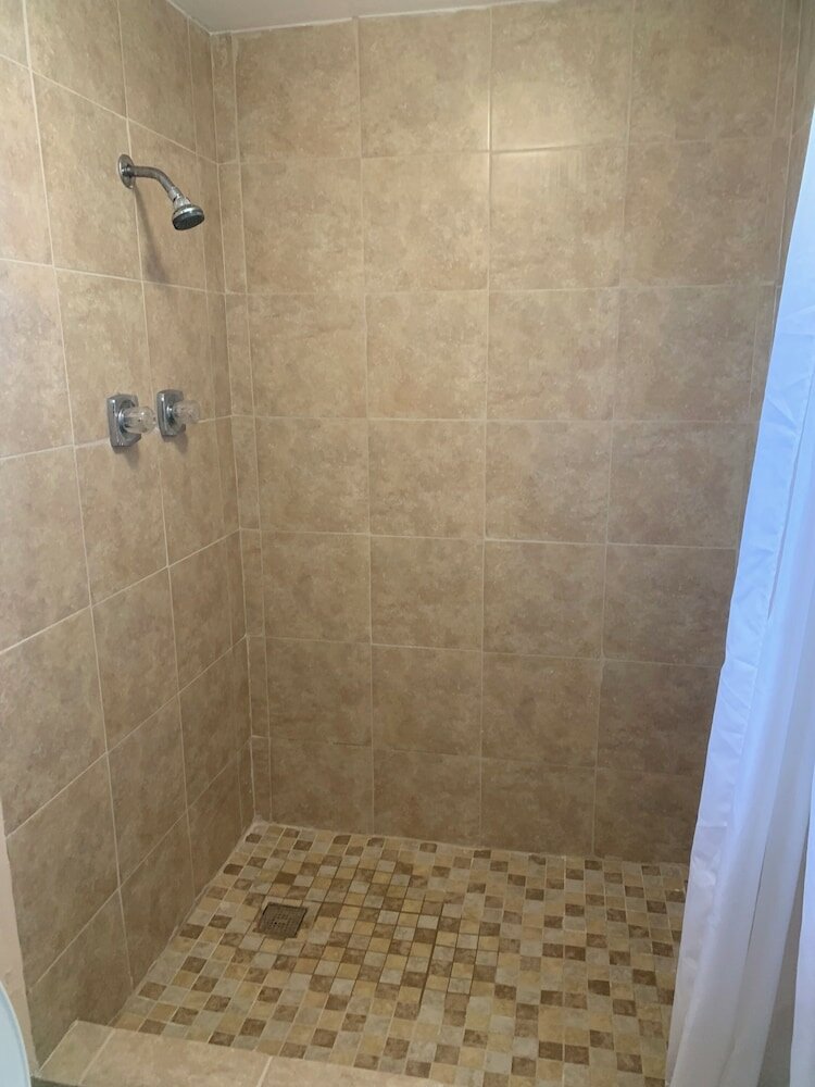 Фото Loma Alta Motel