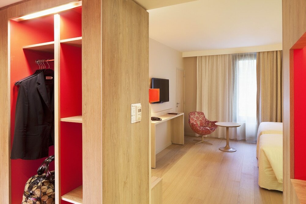 Фото Oceania L'Univers Tours