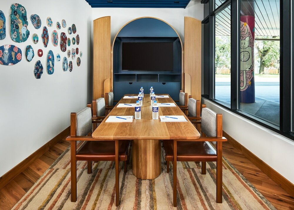 Фото Catbird Hotel