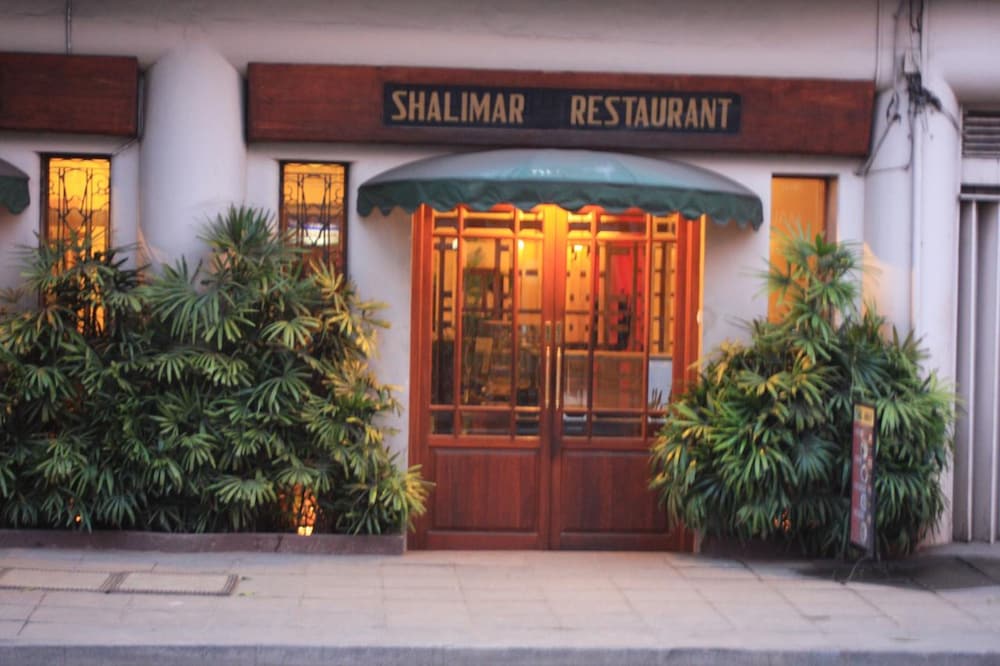 Фото Shalimar Hotel