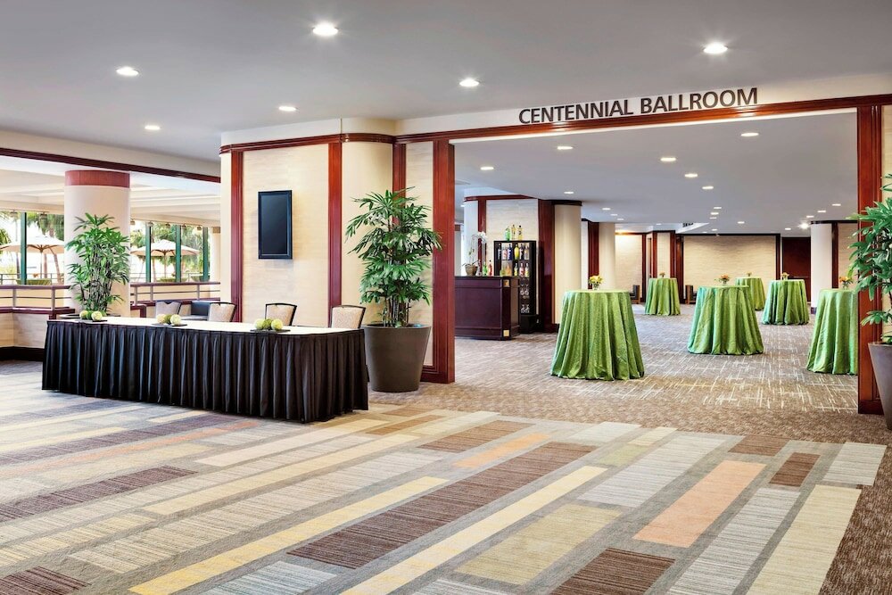 Фото The Westin Long Beach