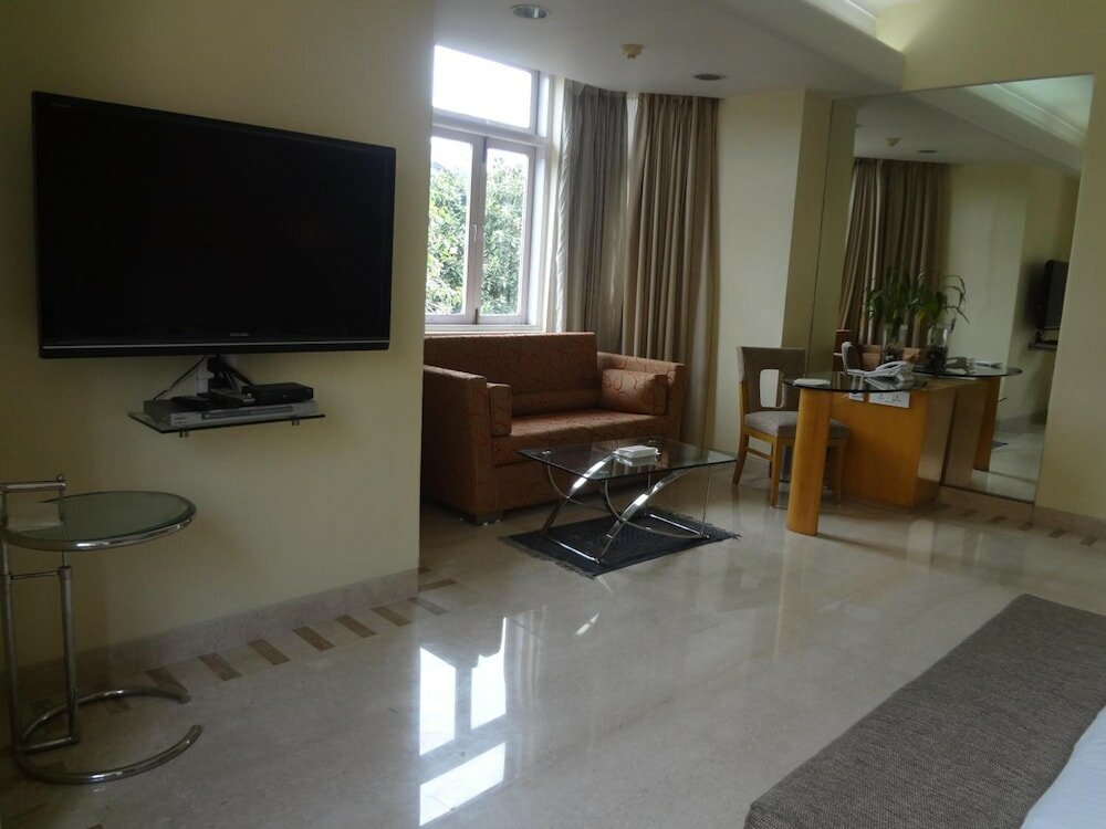 Фото Ascot Hotel