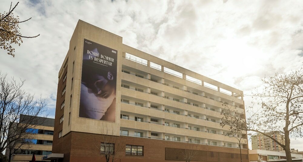 Фото Hotel Ilunion Romareda