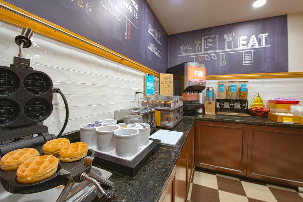 Фото Hampton Inn Newport News-Yorktown