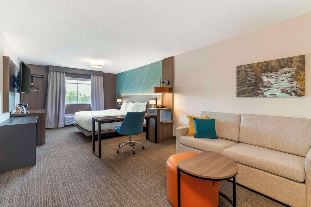 Фото Comfort Inn & Suites