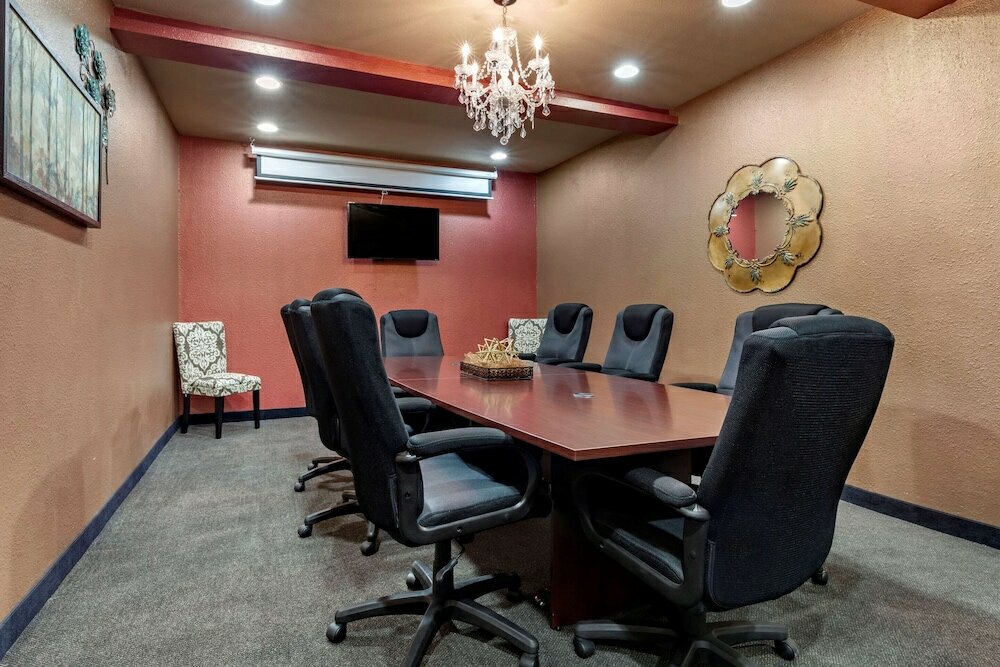 Фото Comfort Inn & Suites Paris