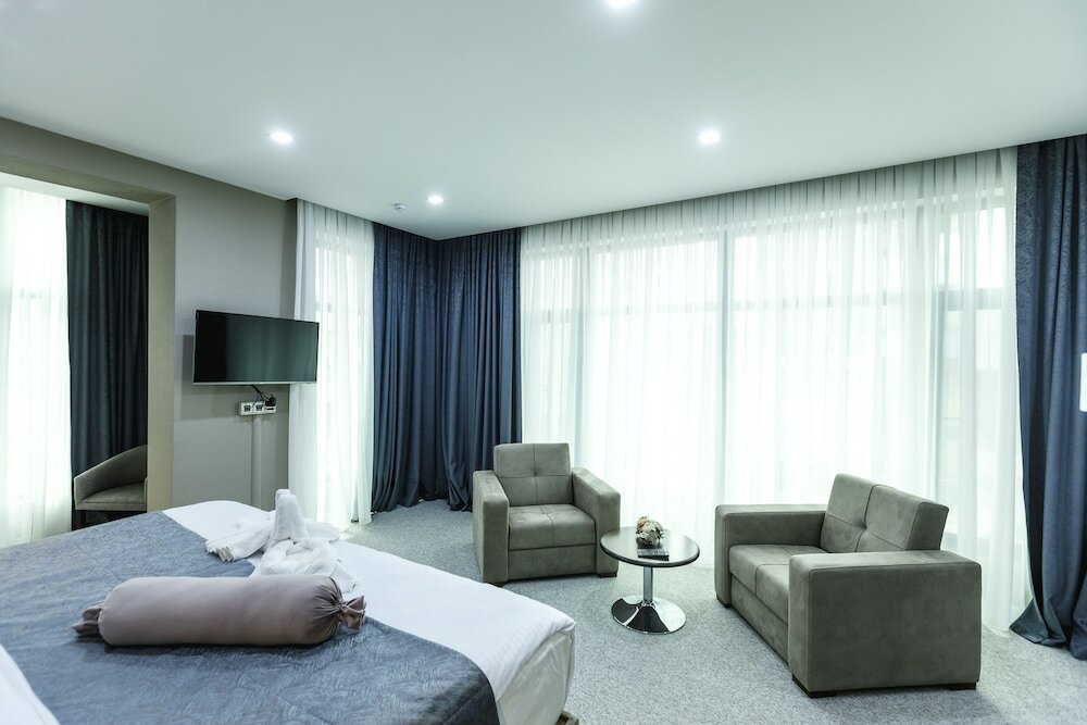 Фото  Parallel Hotel