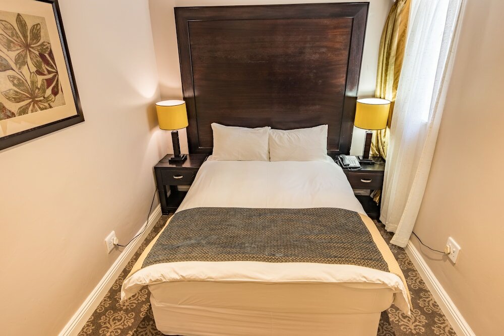 Фото Holiday Inn Johannesburg Sunnyside Park