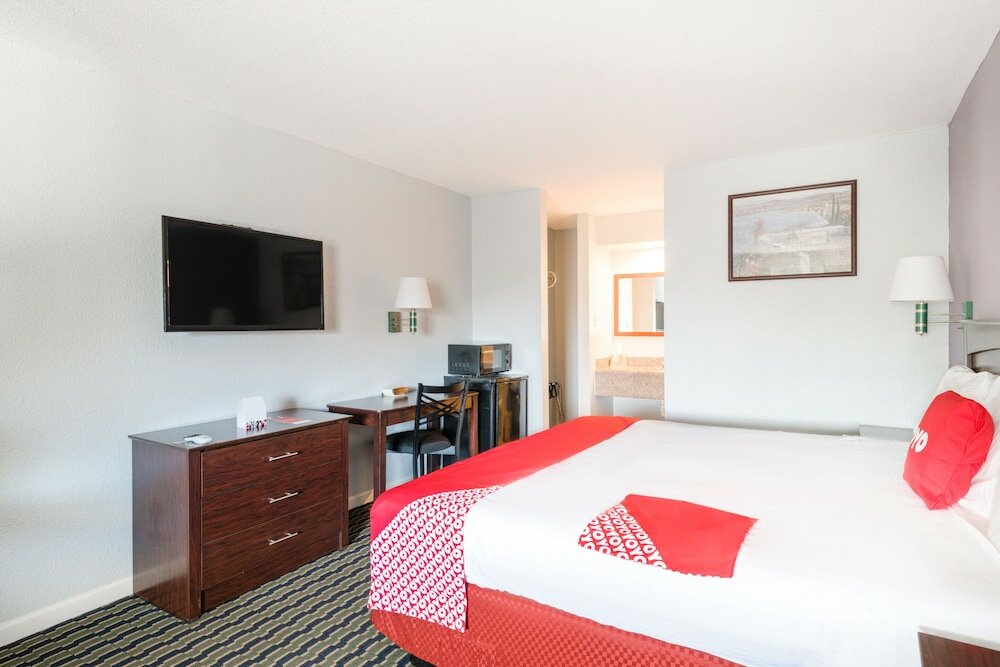 Фото Oyo Hotel Channelview I-10