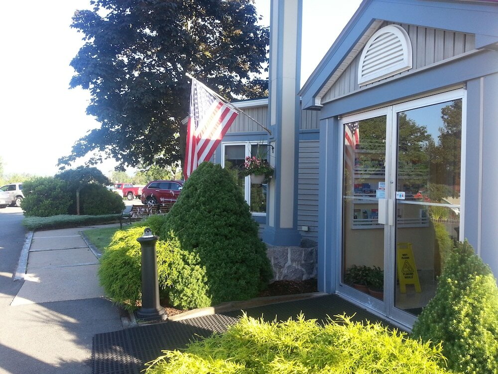 Фото Granite Town Hotel