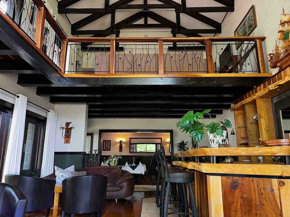 Фото Malachite Manor