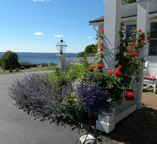 Внешний вид отеля Colonial Gables Oceanfront Village в Белфасте, фото 4