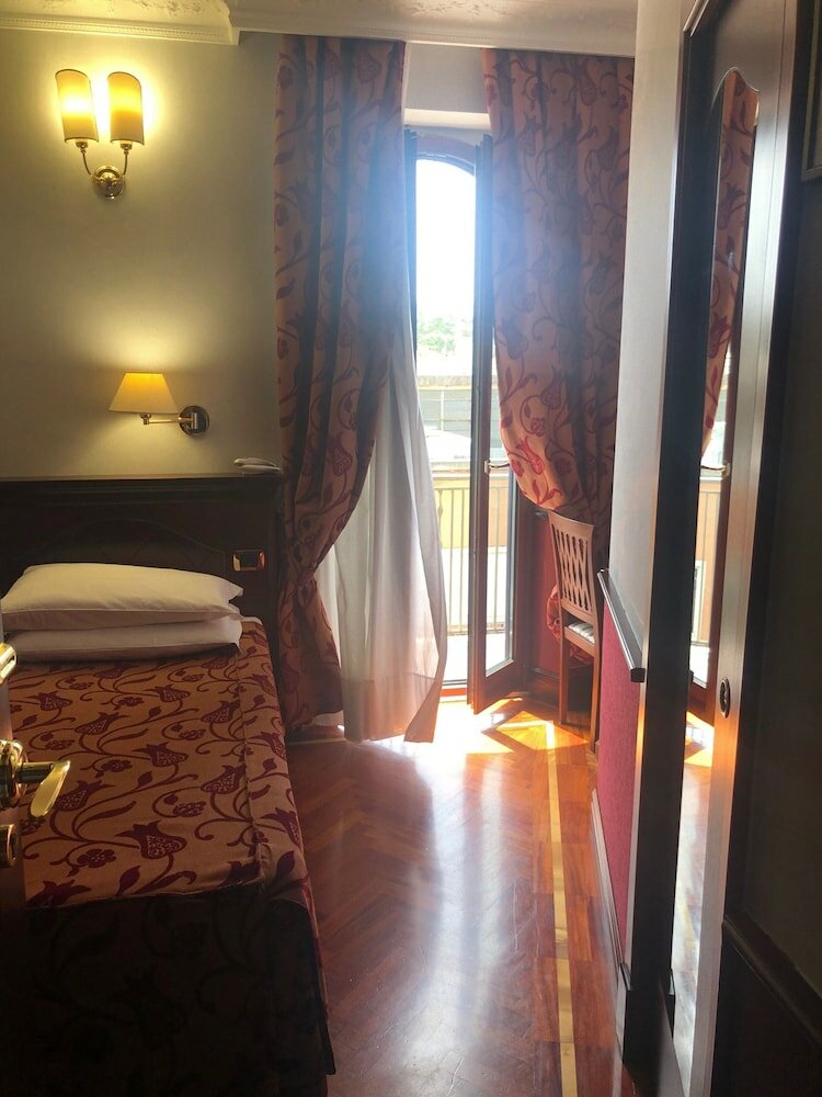 Фото Hotel Best Roma