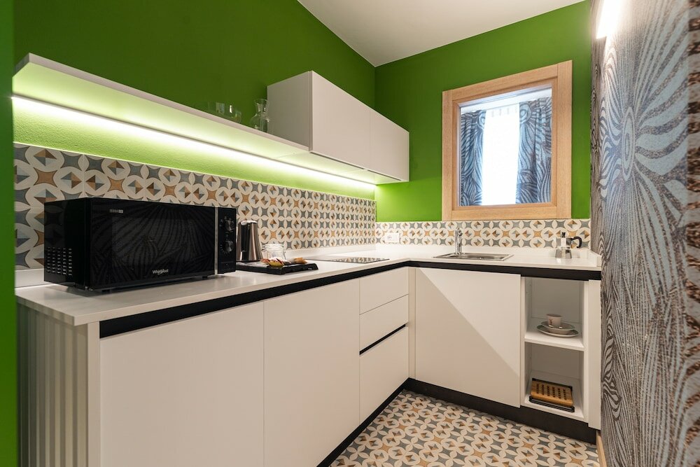 Фото Holiday IV Gardan