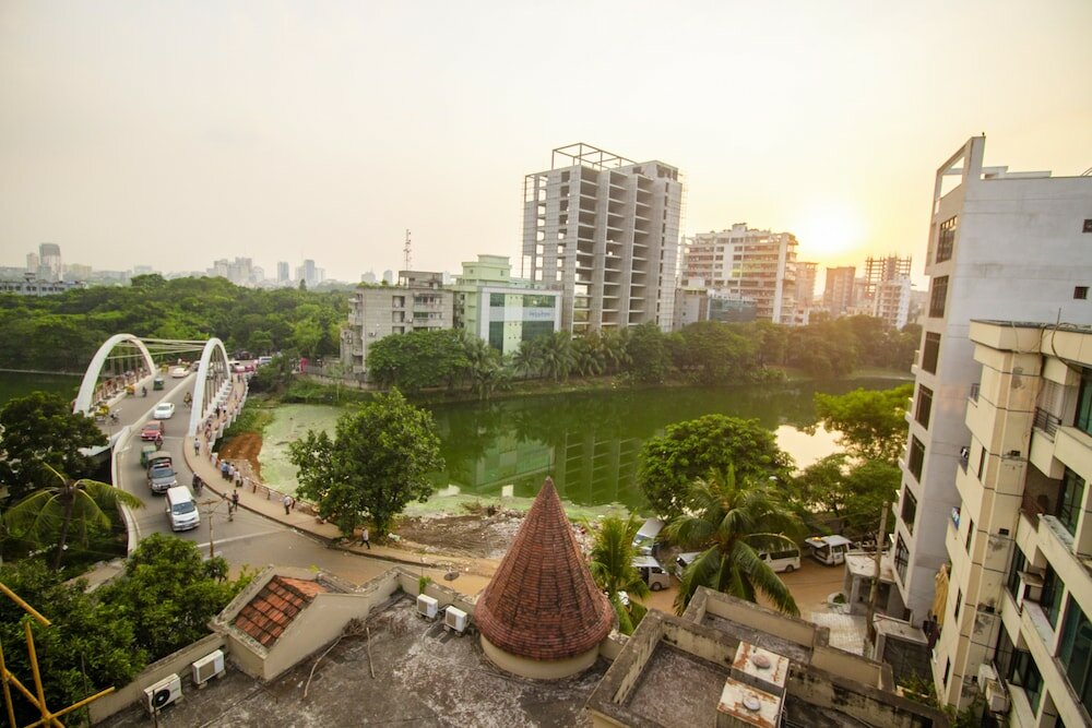 Фото Hotel Lake Breeze
