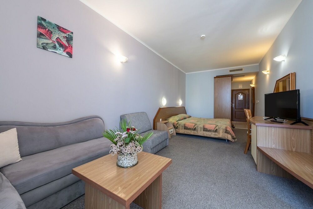 Фото Hotel Hrizantema