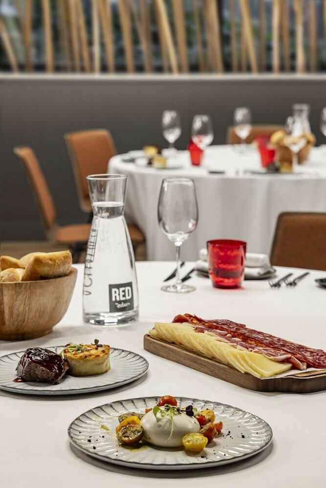 Фото Radisson Red Madrid