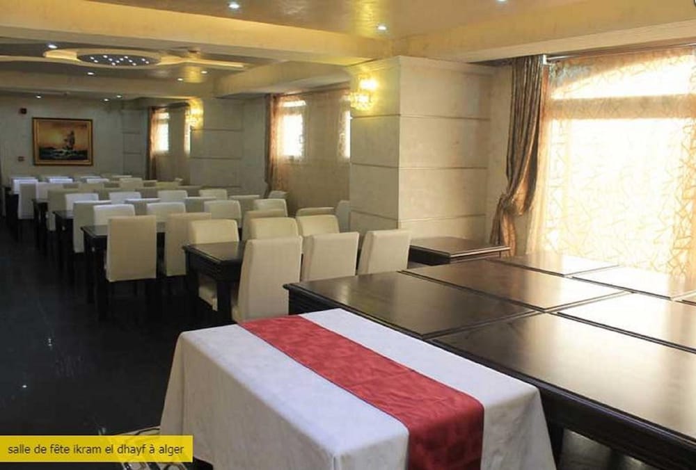 Фото Hotel Ikram El Dhayf