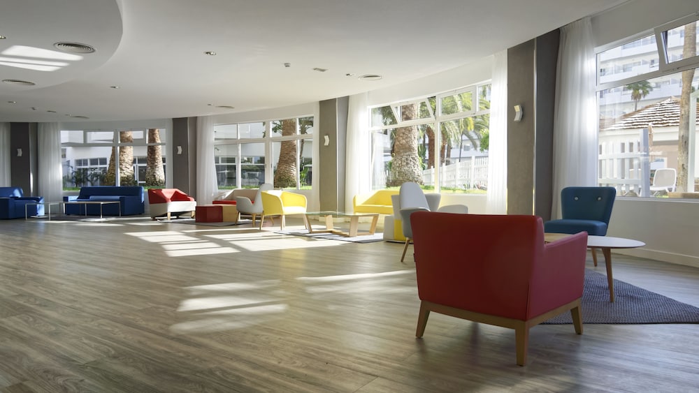 Фото Servatur Waikiki