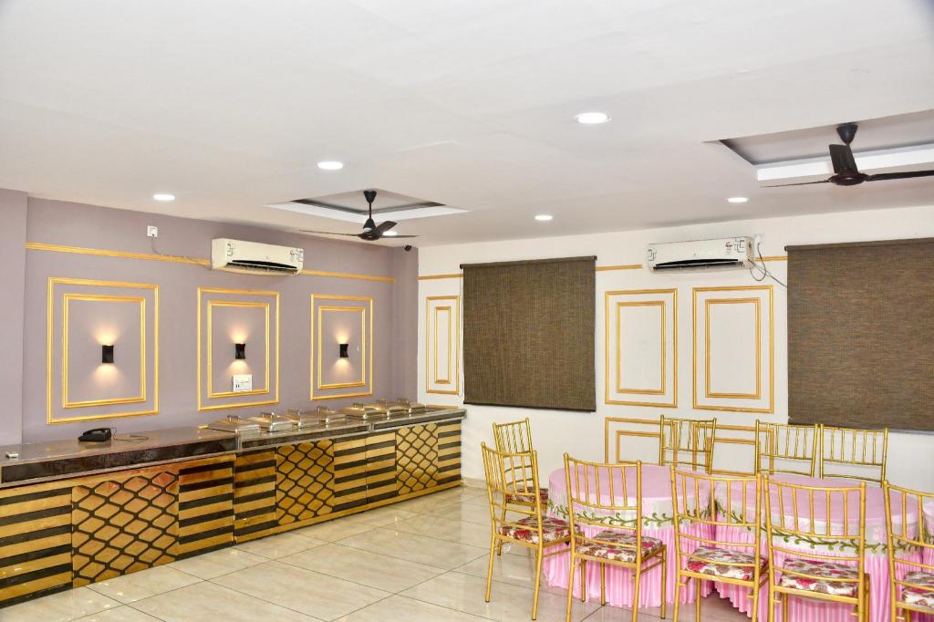 Фото Hotel Flora Haridwar