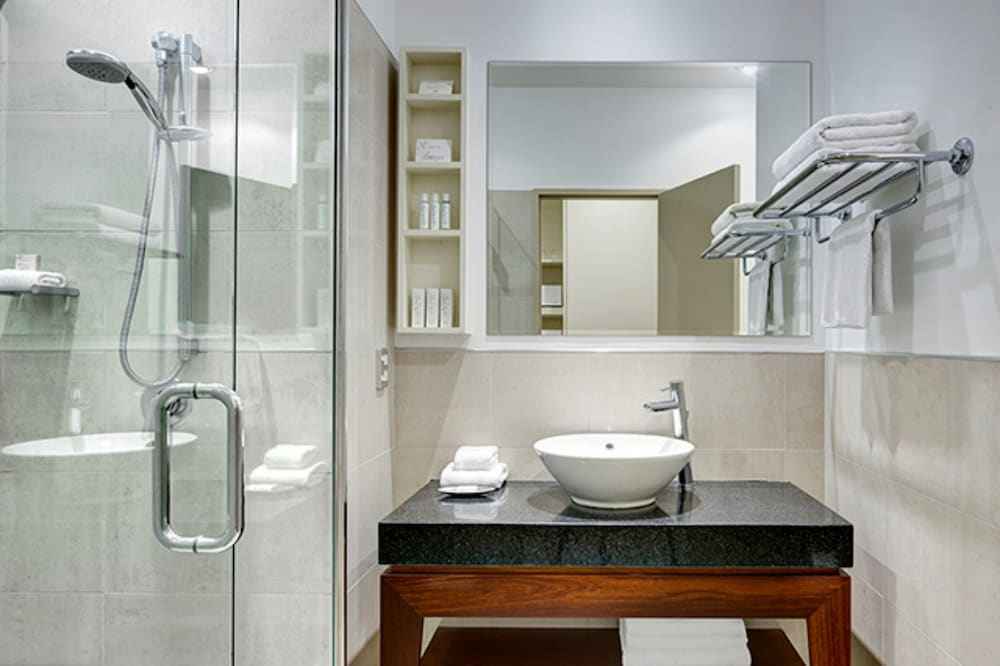 Фото Adina CityLife Wellington