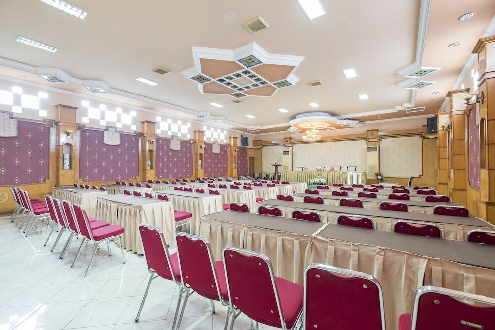 Фото Oyo 637 Yasmin Hotel