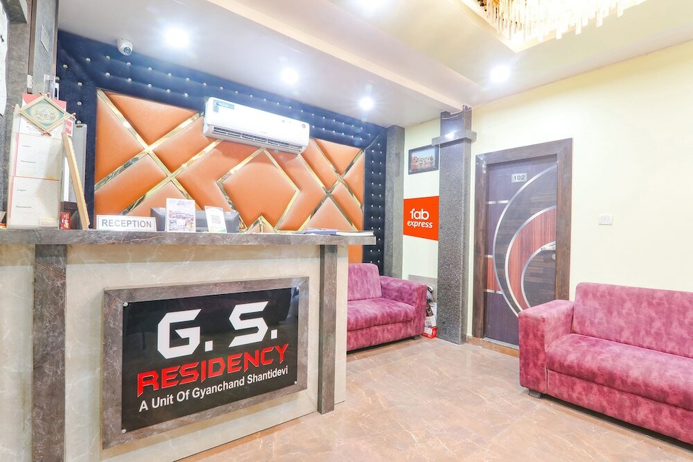 Фото Oyo 15530 Hotel G S Residency