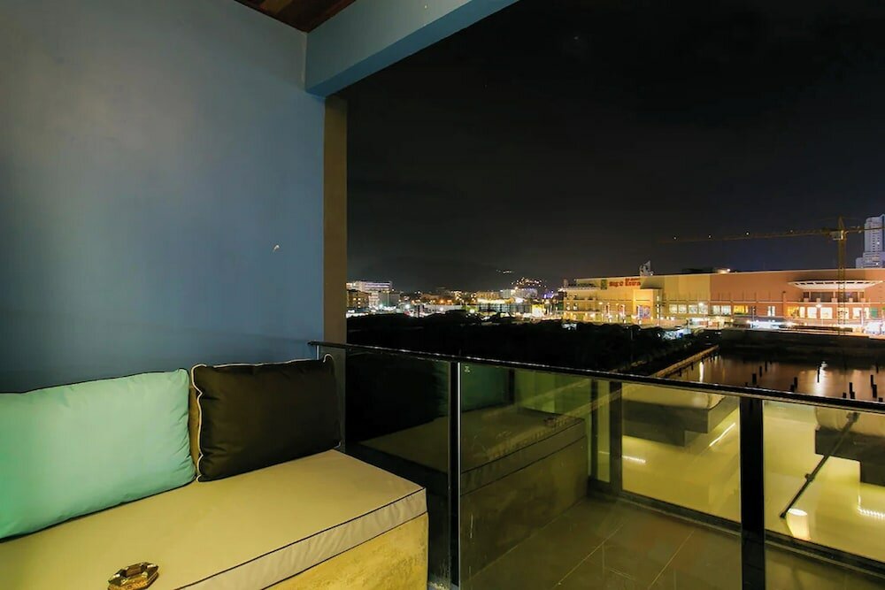 Фото The House Patong