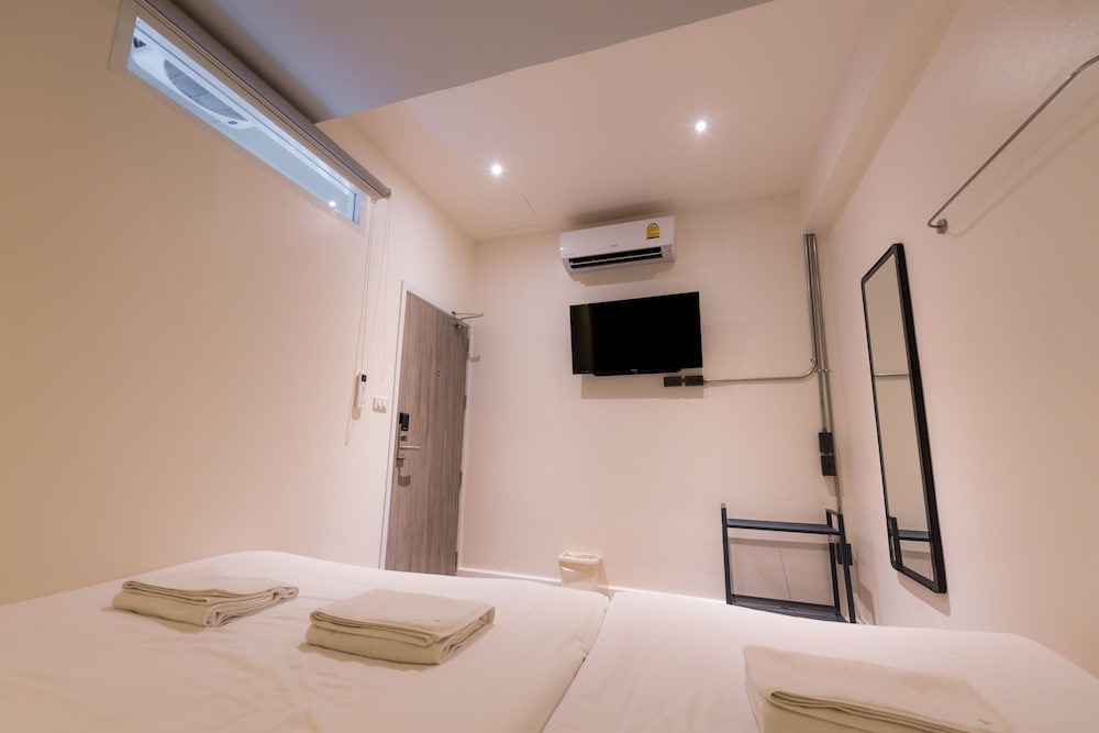 Фото Boxpackers Hostel Pratunam