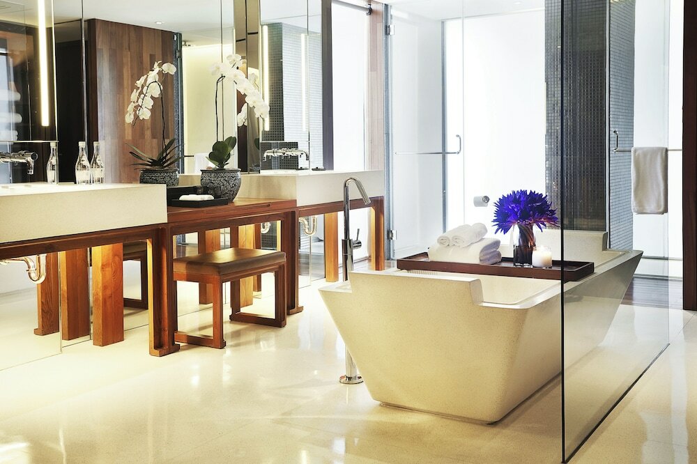 Фото Hansar Bangkok Hotel