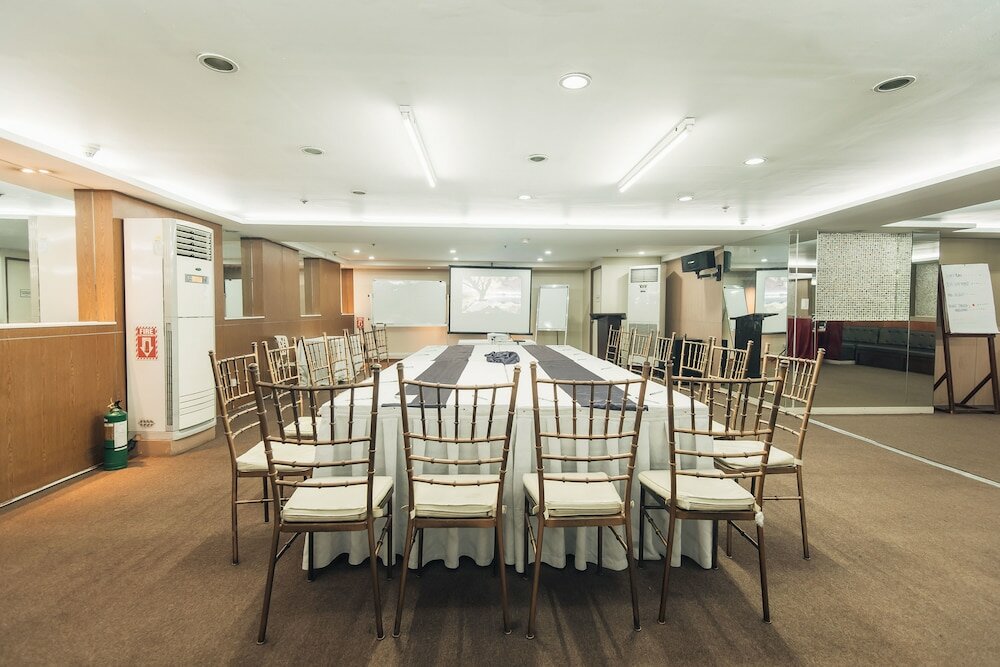 Фото The A. Venue Hotel