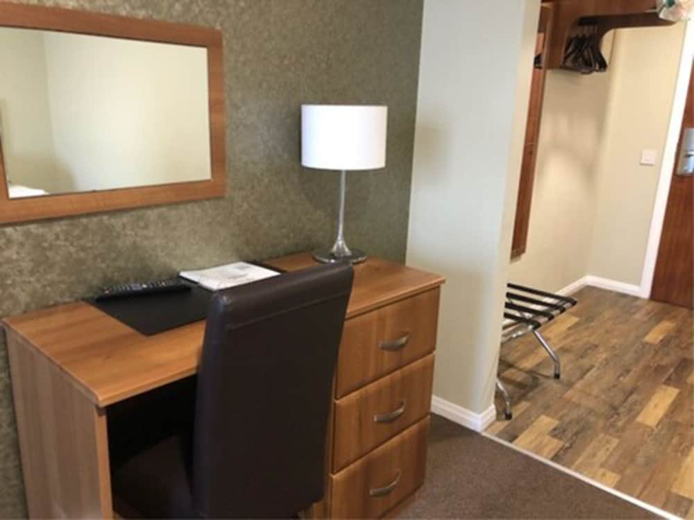 Фото King Robert Hotel