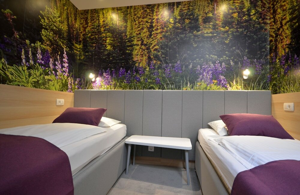 Фото Emonec Hotel