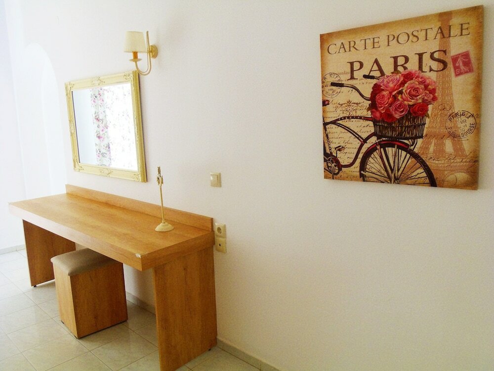 Фото Emerald Hotel