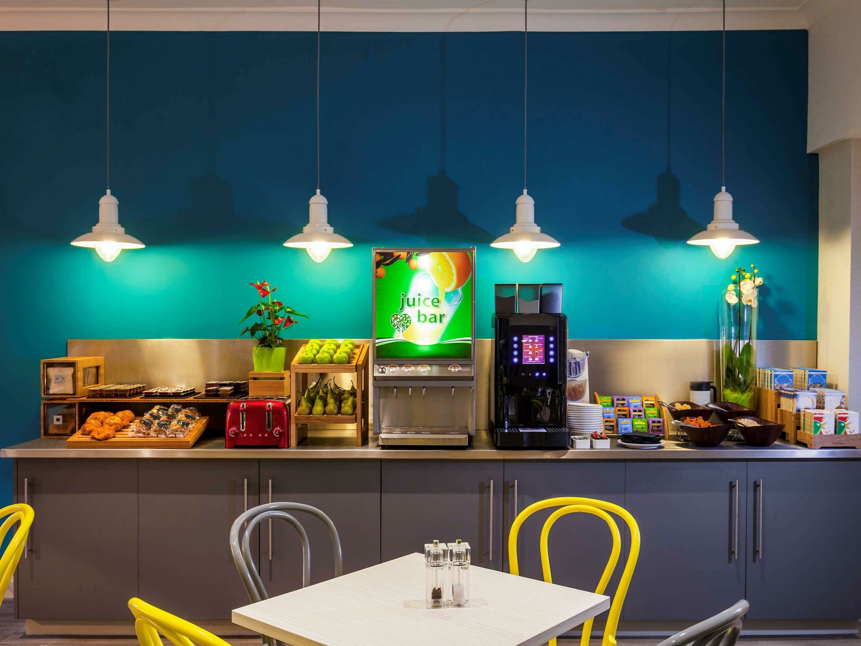 Фото Ibis Styles Reading Oxford Road