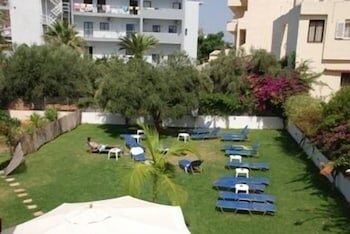 Фото Emerald Hotel