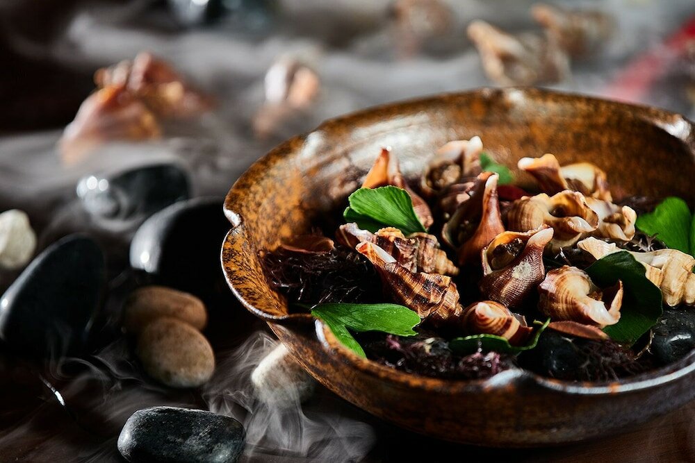 Фото Hualuxe Ningbo Harbor City, an Ihg Hotel